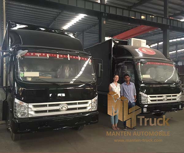 led advertising truck