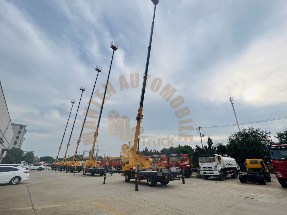 record-the-delivery-of-27-meters-aerial-platform-truck-for-exporting-project1.jpg